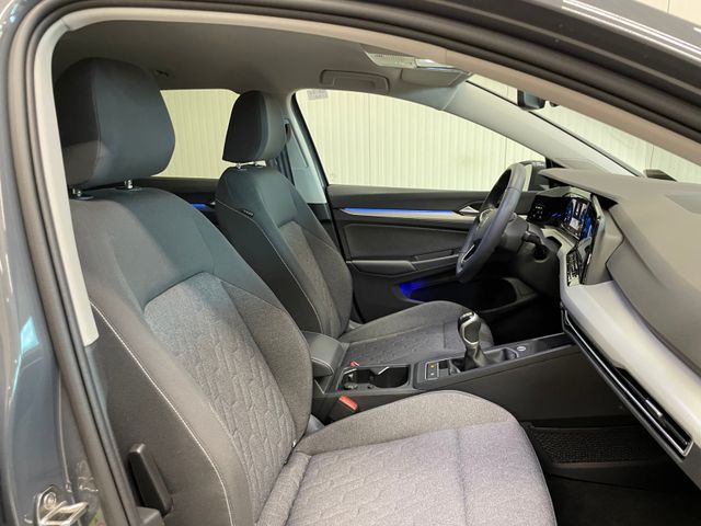 Golf VIII Variant Move 1.5 TSI AHK NAVI LED