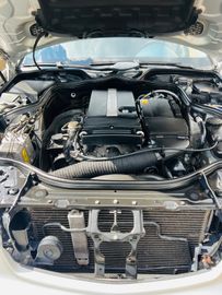 Mercedes E 200 - 11