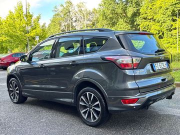 Ford Kuga - 4
