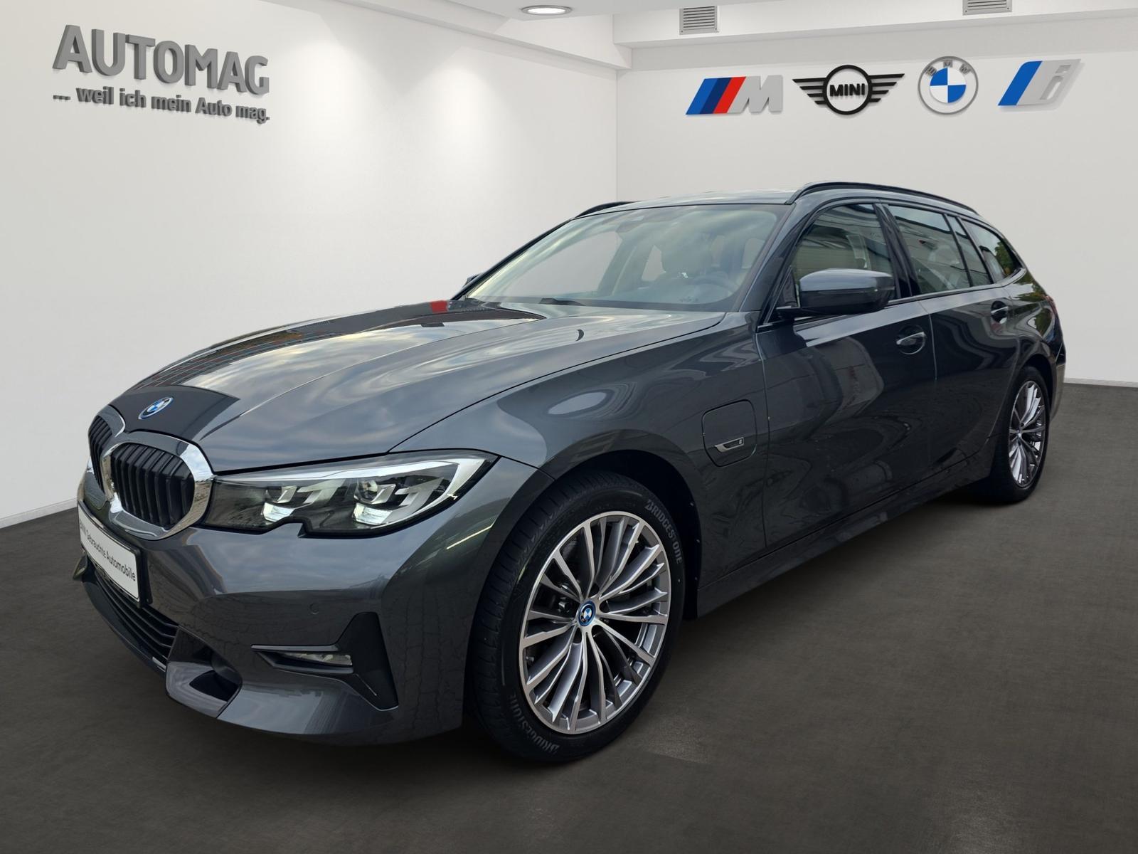 BMW 320e Sport Line*AHK*LiveCockpitProf.*Panoramadac