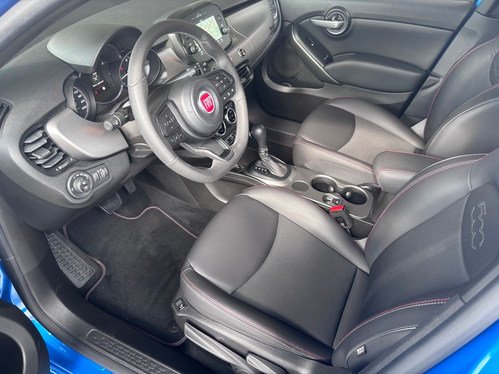 Fahrzeugabbildung Fiat 500X Sport KLIMA LED NAVI ALU