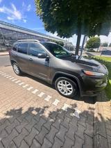 Jeep Cherokee 3.2 V6 200kW 4x4 Latitude U.S. Spec