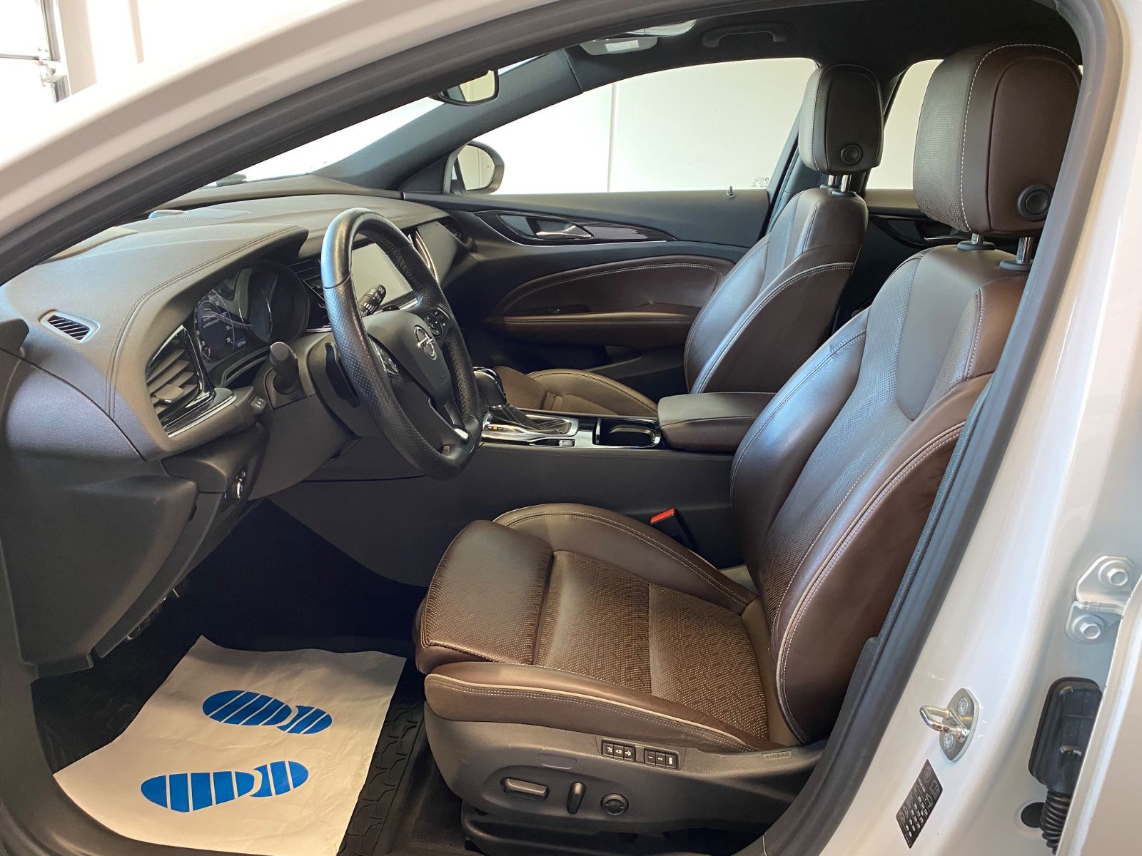 Fahrzeugabbildung Opel Insignia B Sports Tourer Innovation 4x4