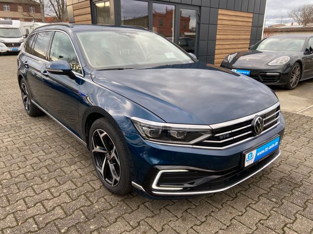 Volkswagen Passat Variant GTE Standheizung Kamera IQ Leder