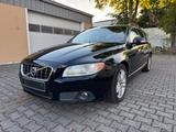Volvo V70 Kombi Kinetic D5 NAVI XENON AHK - gebrauchte Volvo V70 aus dem Jahr 2010