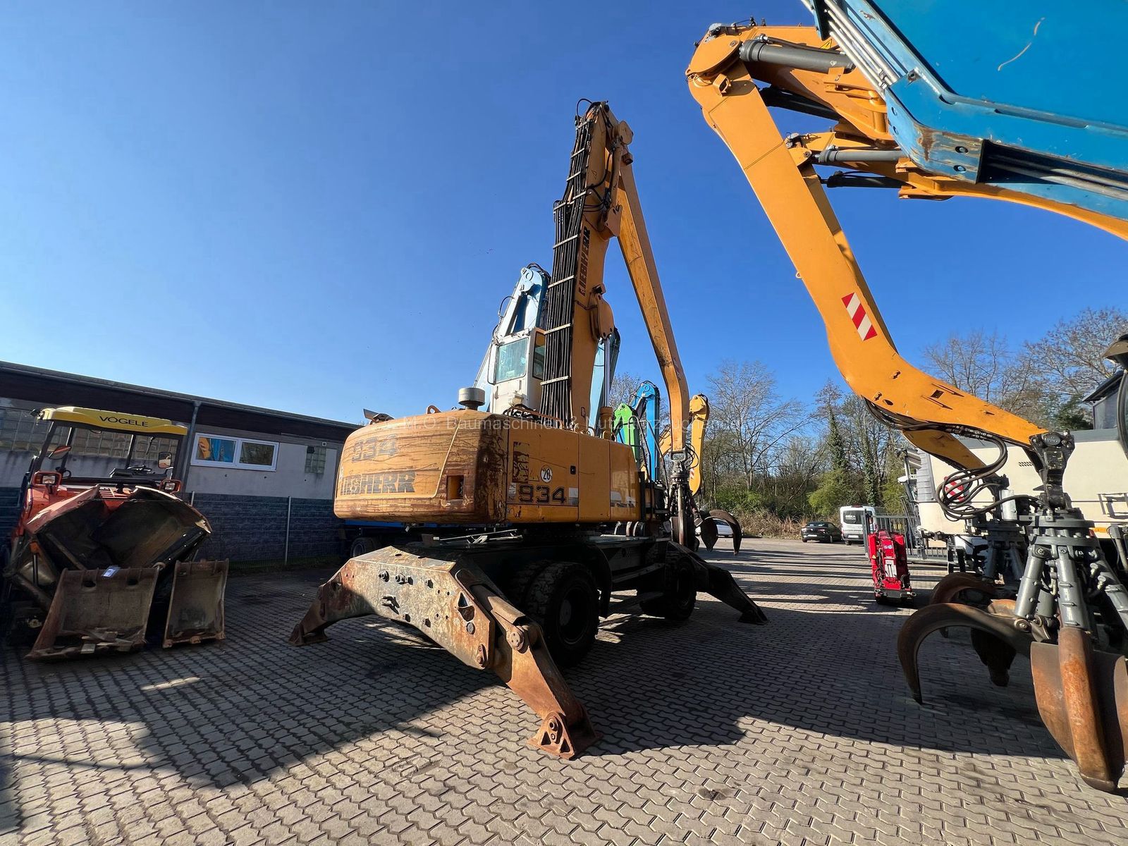 Fahrzeugabbildung Liebherr A 934 C Litronic