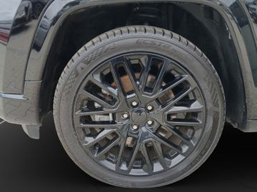 Jeep Compass 1.3 S 360+Kam.+KeyLess+Navi+SHZ+2xKlima