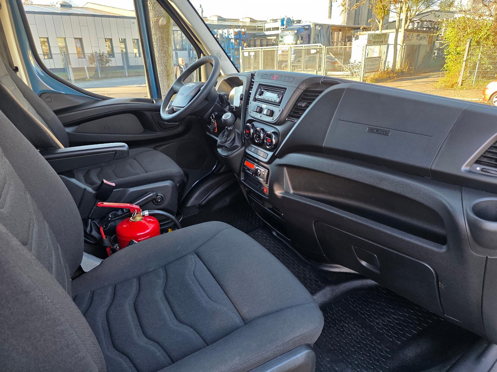 Iveco Daily 50 C17, 17 Sitzer, STNDHZG., Automatik