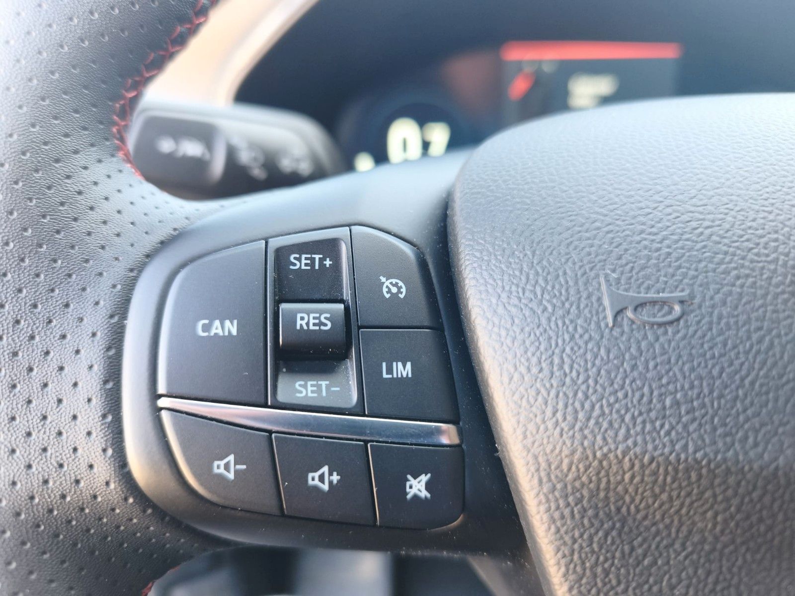 Ford Focus ST-Line X 1.5L EcoBlue AT Kombi AHK AGR imagem 2