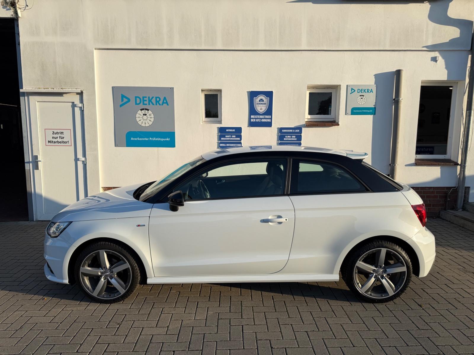 Audi A1 1.0 S-LINE