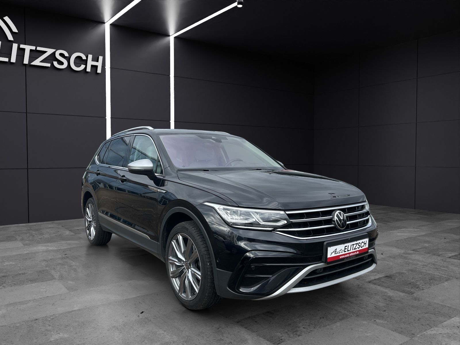 Fahrzeugabbildung Volkswagen Tiguan Allspace Elegance 4M TDI DSG IQ.Light ACC