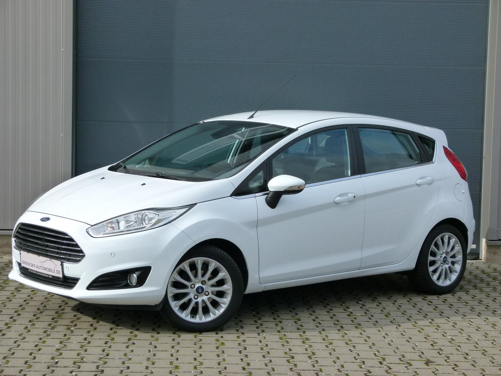 Ford Fiesta 1,6 Individual 1-Hand PDC Teilleder Alu