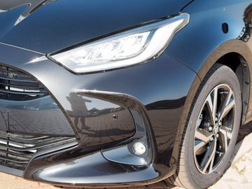 Bild 7 Toyota Yaris Hybrid Style,PDC v+h,Kamera, LED