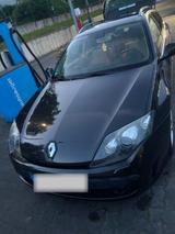 Renault Laguna - gebrauchte Renault Laguna aus dem Jahr 2009