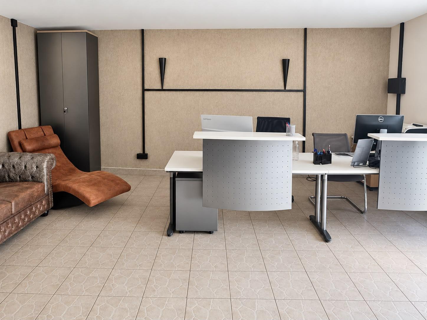 showroom-image-top