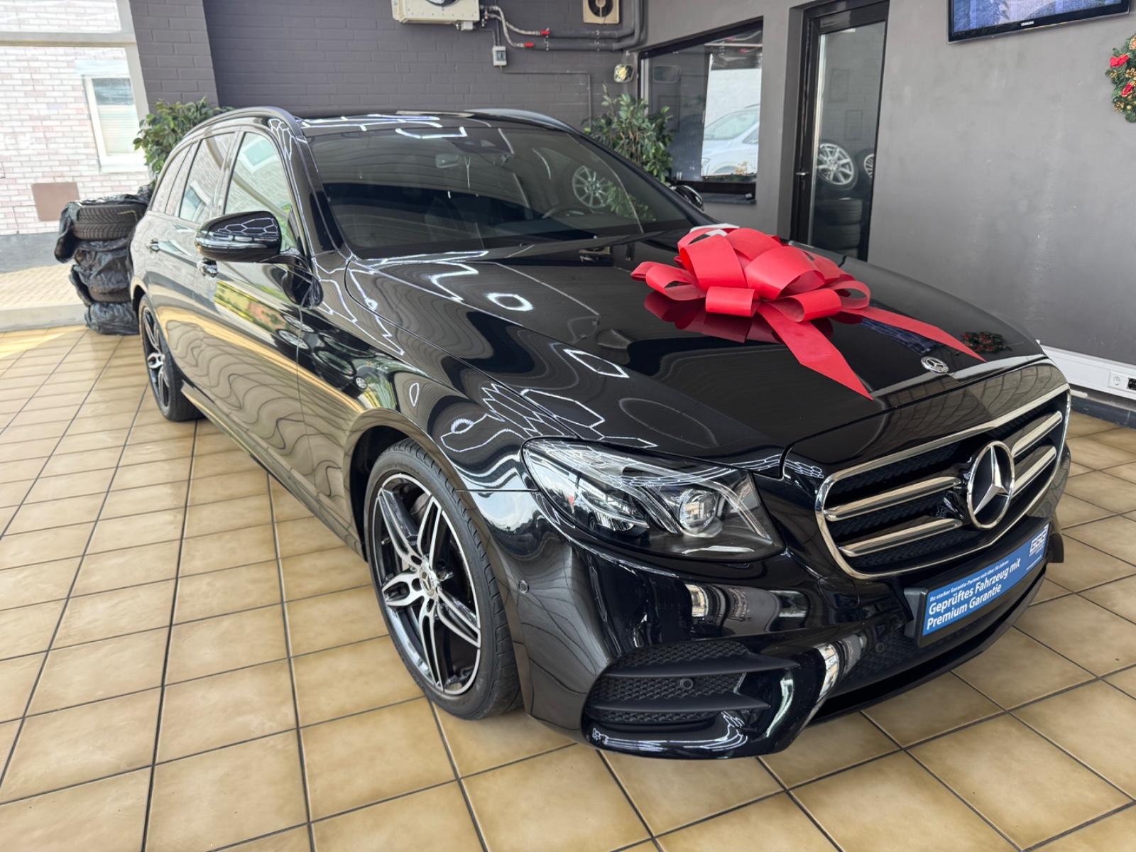 Mercedes-Benz E 300 T-Modell *1.Hand*AMG line*Kamera*AHK*Leder