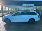 Skoda Octavia Combi RS 245 LED, AHK, Kamera - Skoda Octavia mit Benzin-Antrieb: Combi