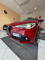 Alfa Romeo Stelvio 2.2 Turbodiesel 180 CV AT8 RW - Alfa Romeo Stelvio Kombi Gebrauchtwagen