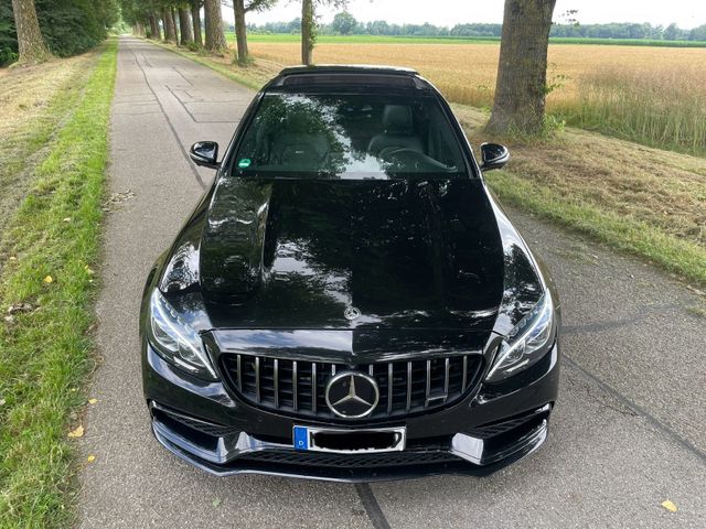 Mercedes-Benz Mercedes Benz C63S 510PS evtl Tausch SUV /...