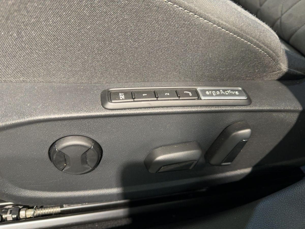 Volkswagen Golf - Bild 14