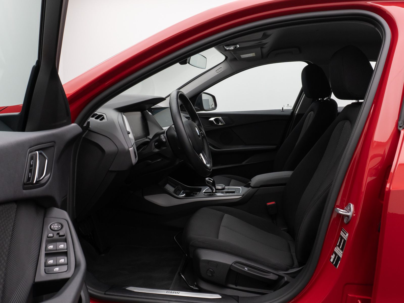 Fahrzeugabbildung BMW 118i GeschwindigReg Kamera DAB FernlichtAss LED