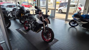 Suzuki GSX 8S Aktion