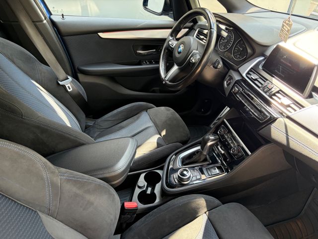 Fahrzeugabbildung BMW 220 Active Tourer 220 i M Sport Automatik