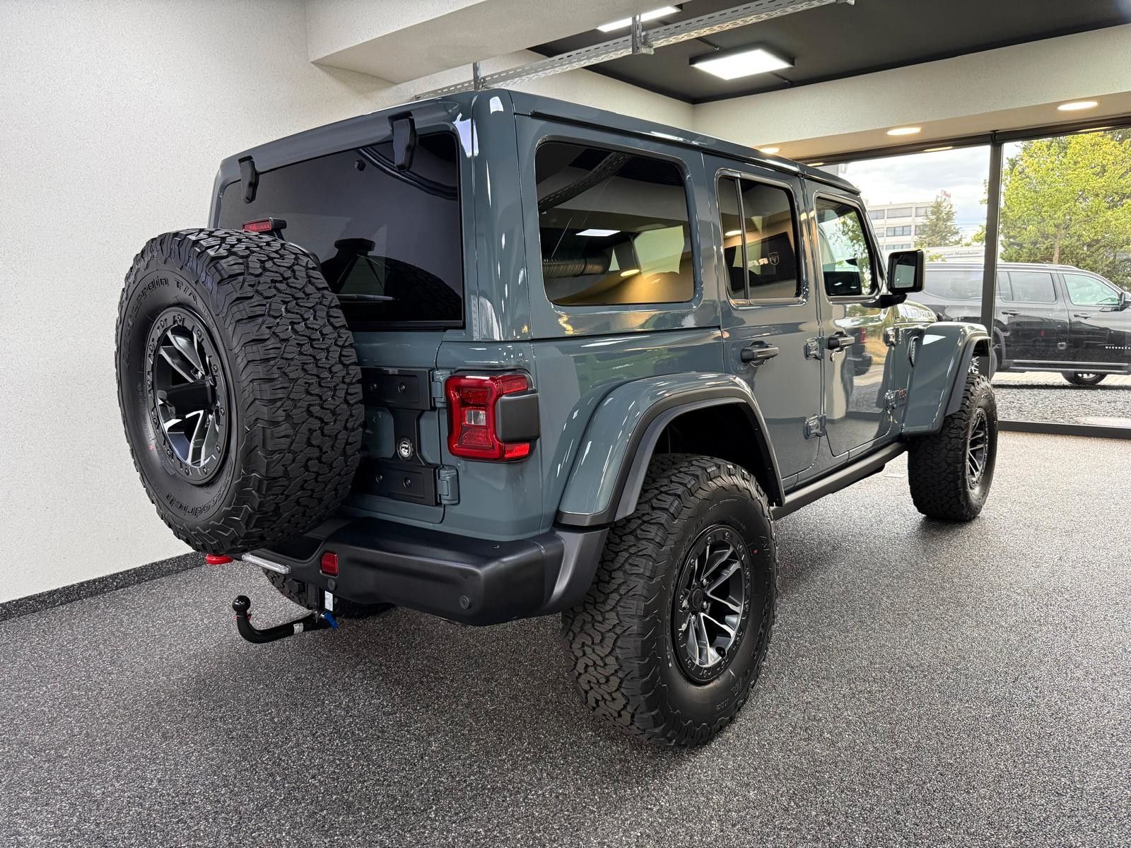Fahrzeugabbildung Jeep RUBICON X 3.6L-V6-CAM-35"-AHK-HT