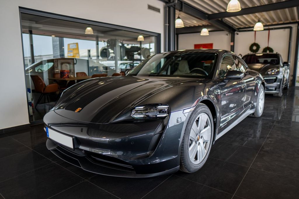 Porsche Taycan Gebrauchtnull
