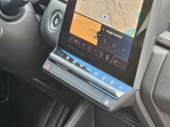 Fahrzeugabbildung Captur II Techno 1.6 E-TECH Hybrid 145 EU6e