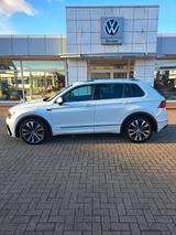 Volkswagen Tiguan 4Motion-DSG-LED-Navi-Standh-Pano-R-Line - gebrauchte VW Tiguan aus dem Jahr 2020