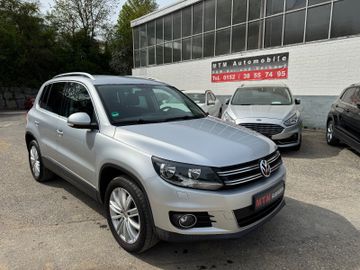 Volkswagen Tiguan - 1