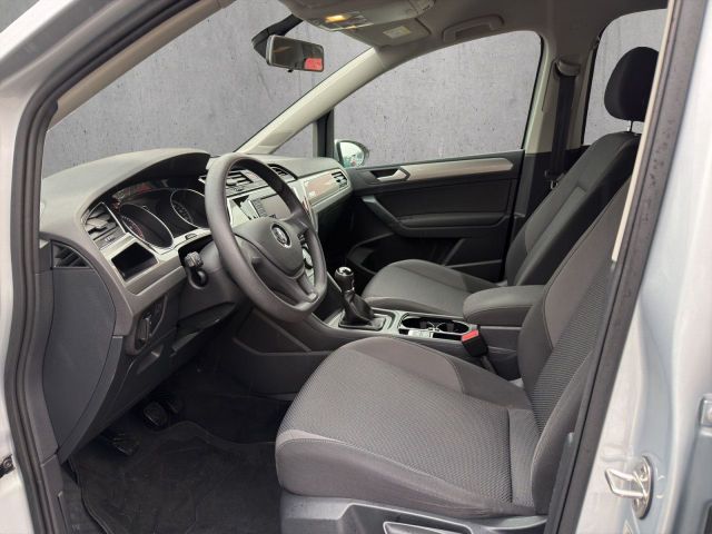 Touran 1.2TSI Trendline/AHK/7.Sitze/Navi/PDC