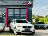 Volvo XC 40  2 WD T4 Aut/Standheizung/Navi/Garantie - Volvo Gebrauchtwagen in Gießen