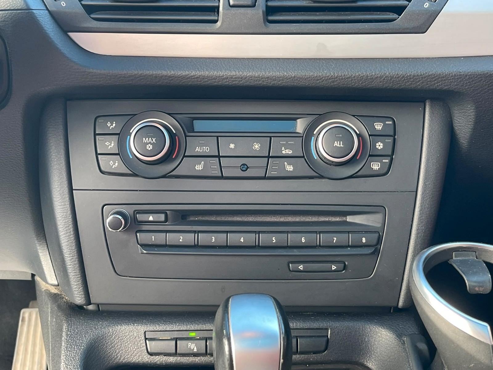 BMW X1 xDrive18d 143 ch xLine • 4x4 • Boîte auto • Toit pano • GPS • Radars AV/AR