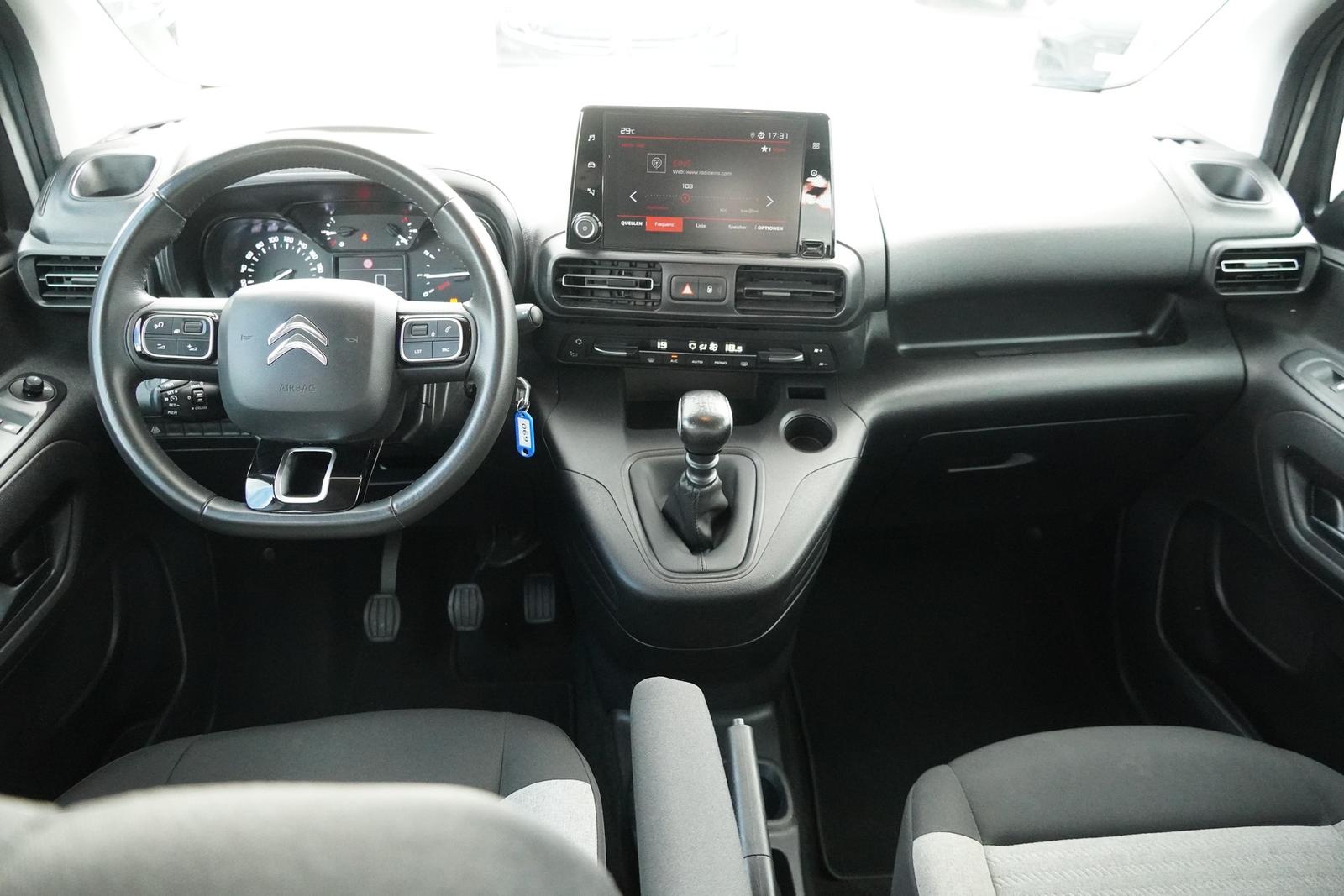 Citroën Berlingo 1.2 12V e-THP MPV Feel M AHK 360° DAB