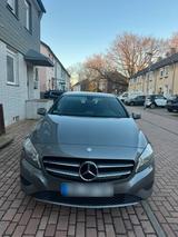 Mercedes-Benz Mercedes Benz A-Klasse 200 - Mercedes-Benz E 200: Kleinwagen