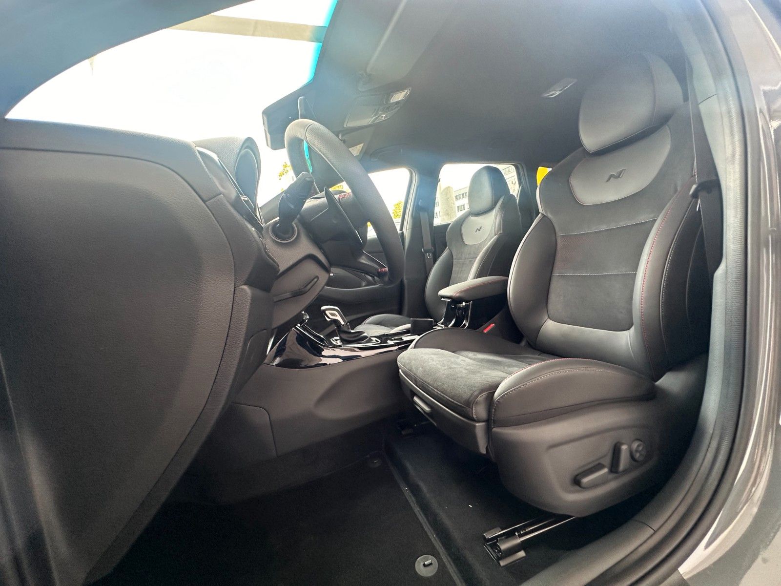 Fahrzeugabbildung Hyundai i30 Kombi N-Line MY25 1.5l 140PS Navi/Sitzpaket!