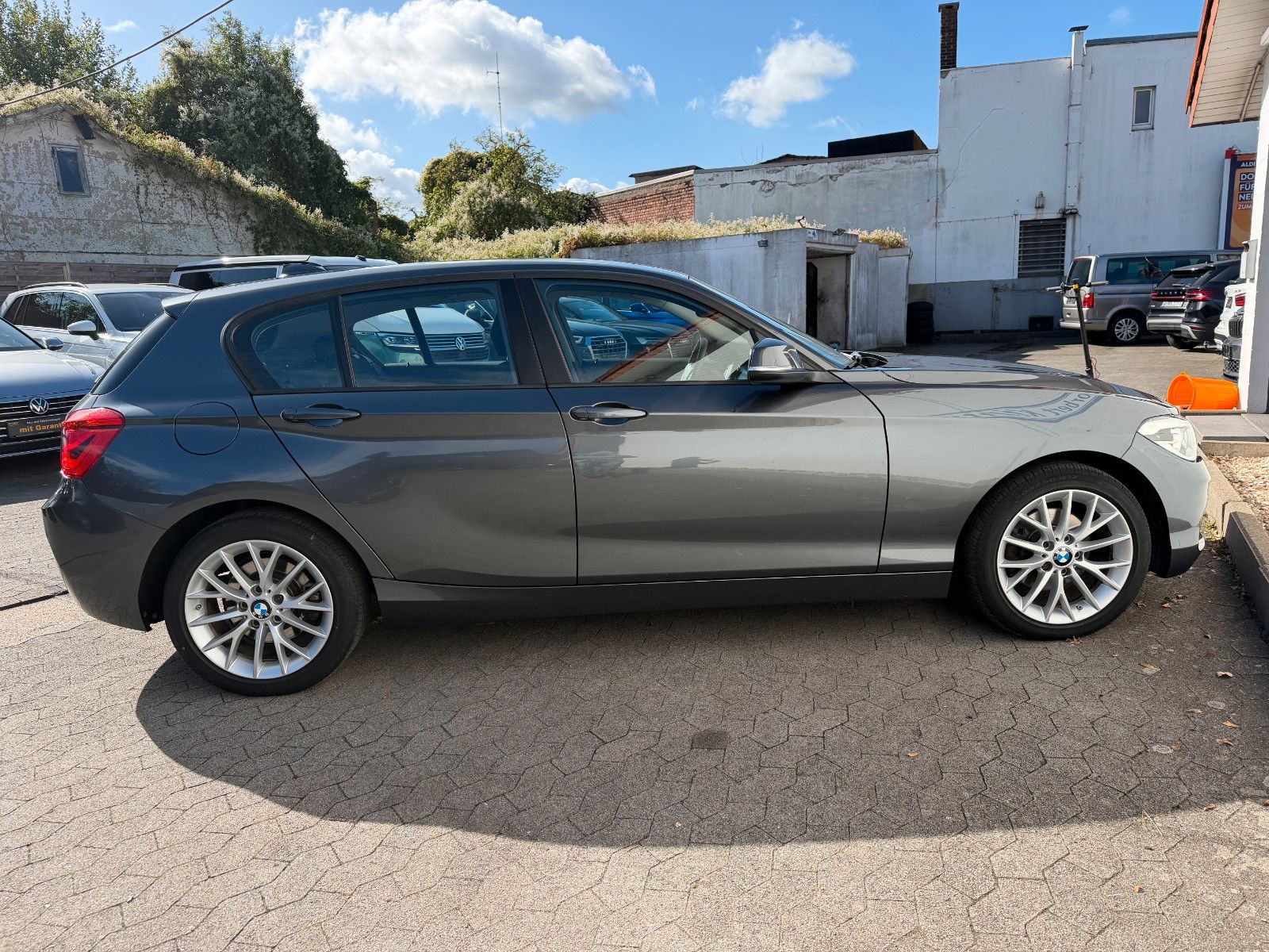 BMW 120 i Advantage 8 G Automatik LED Navi SHZ foto 25