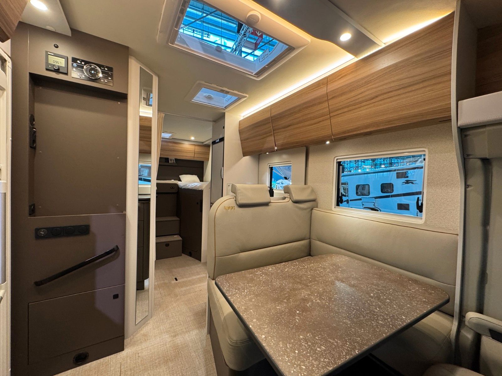 Fahrzeugabbildung Bürstner B66 TD 690-SONDERMODELL-AUTOMATIK!