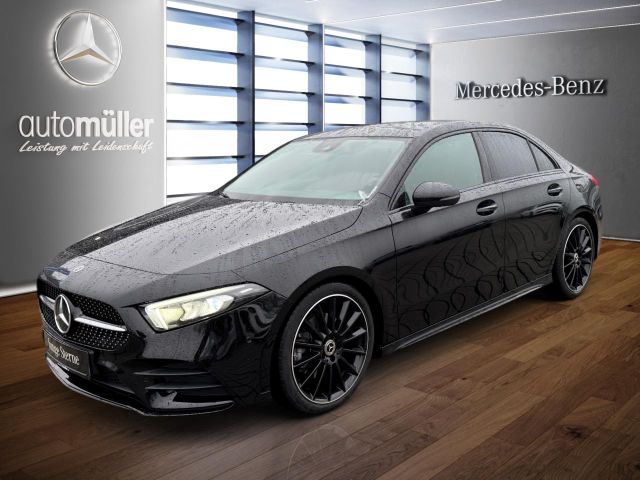 Mercedes-Benz A 220 d Limousine AMG+NIGHT+PANO+AMBIENTE+KAMERA