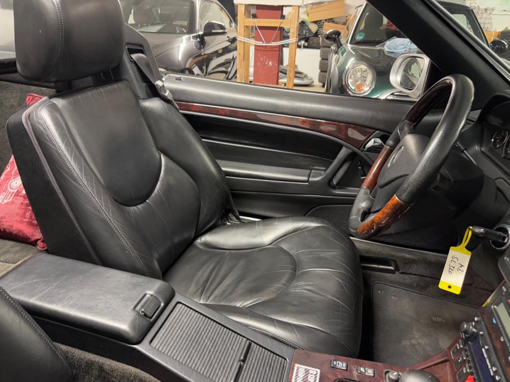 Mercedes-Benz SL 320