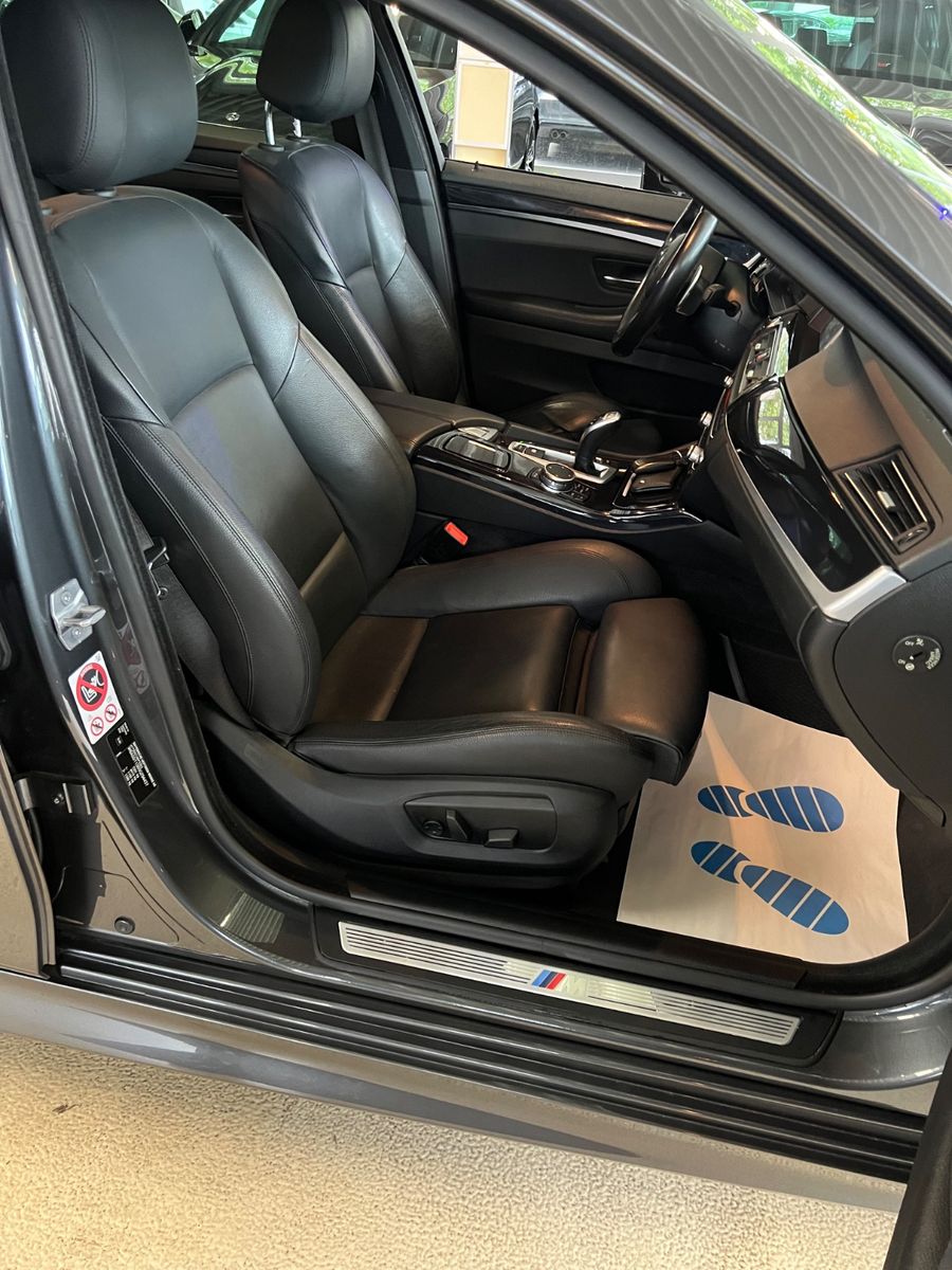 Fahrzeugabbildung BMW 530 5 Lim. M SPORT PAKET * LCI * HEAD-UP*