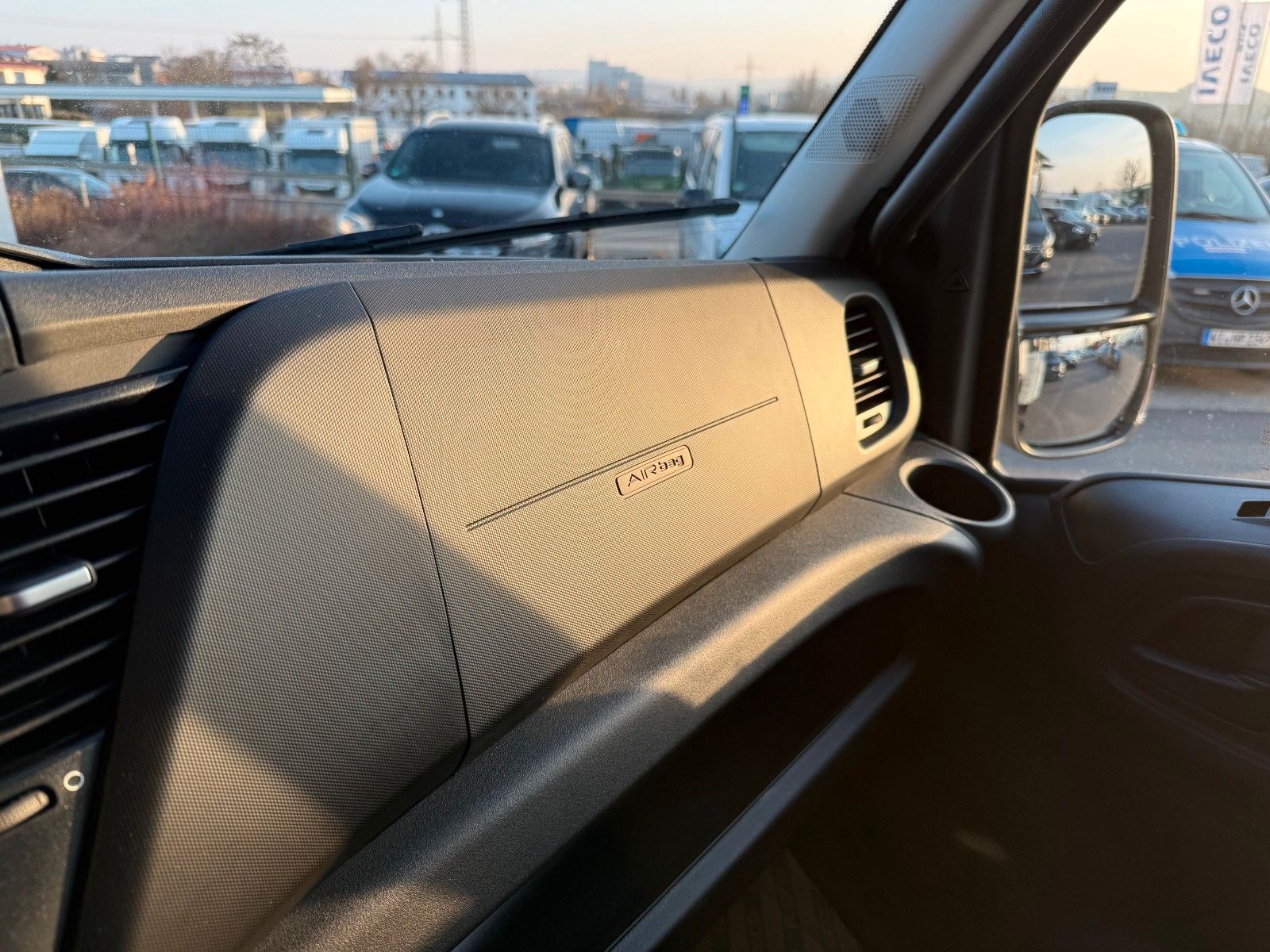 Fahrzeugabbildung Iveco Daily 60C18 H 3-S.-Kipper *R3.450mm*2xAHK*