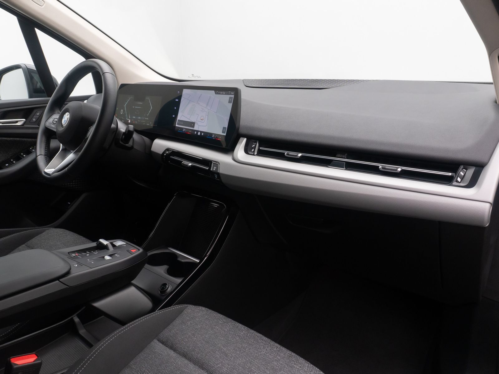 Fahrzeugabbildung BMW 216i Active Tourer Kamera DAB Sitzhzg Alarm LED