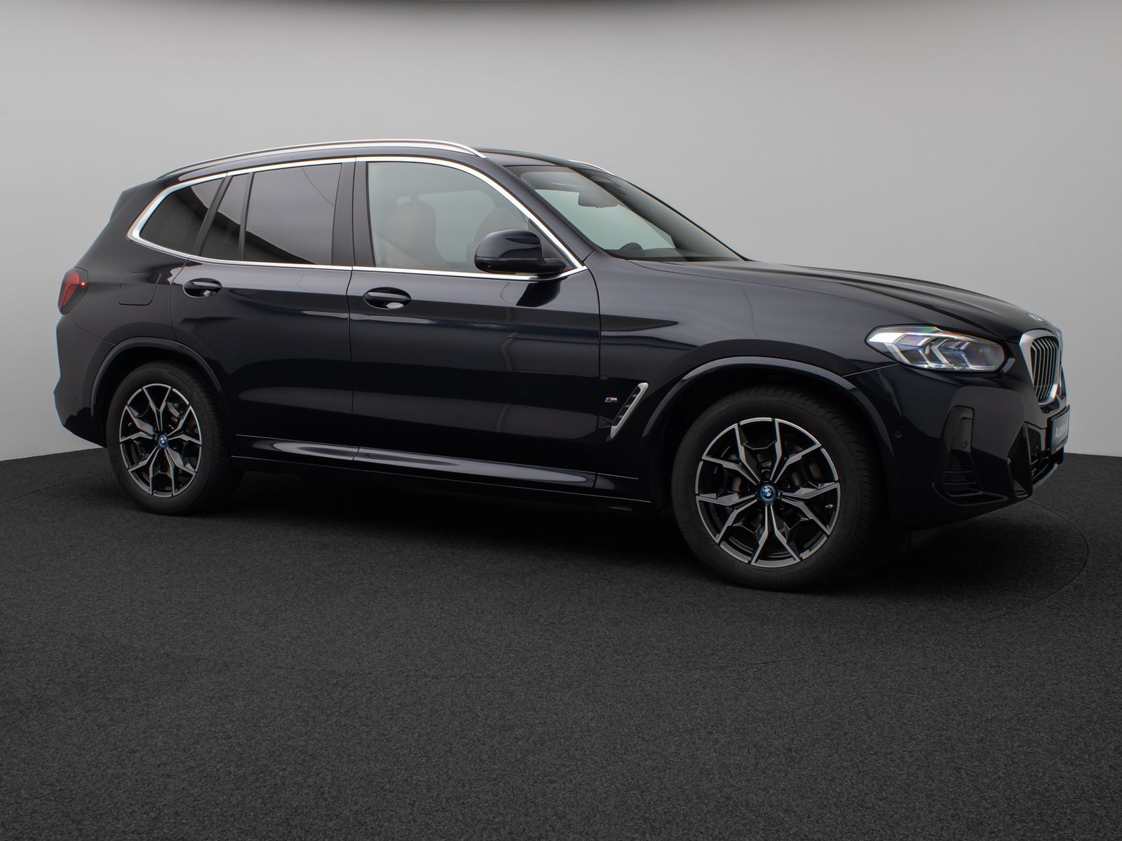 Fahrzeugabbildung BMW X3 xD30e M Sport 360°Laser Panorama HUD DAB HiFi