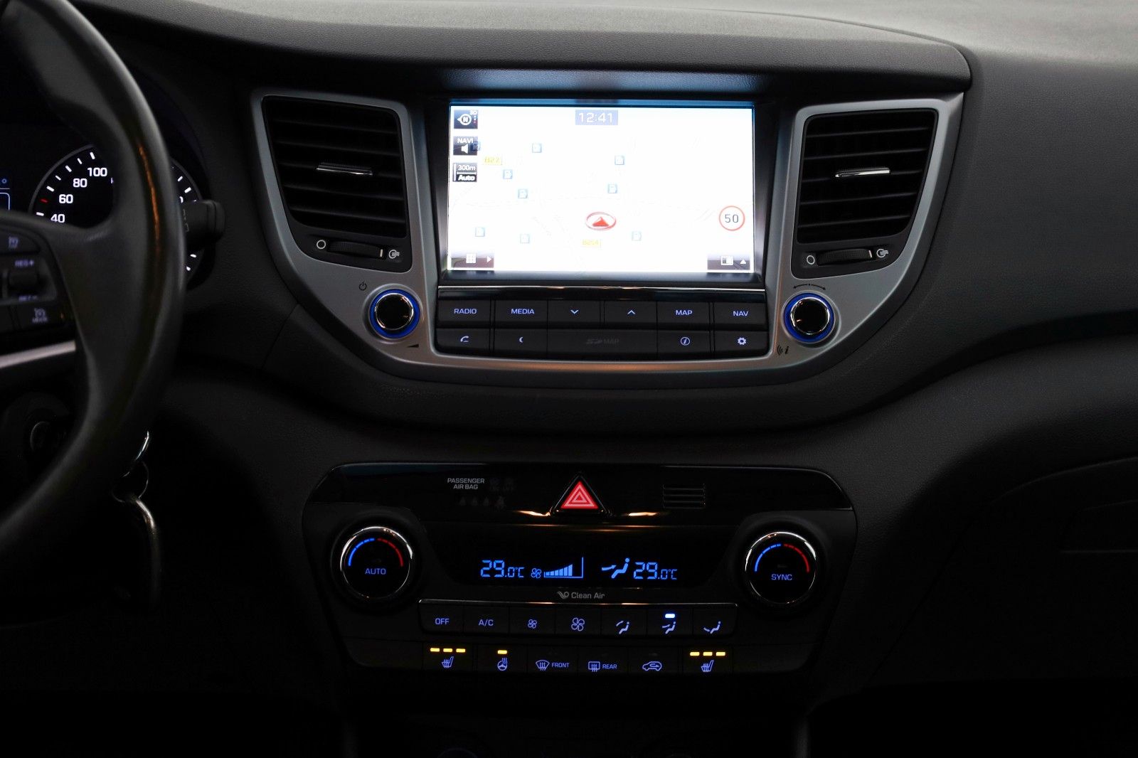 Fahrzeugabbildung Hyundai Tucson Advantage 4WD Navi,Kamera,SH,PDC