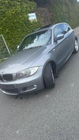 BMW 123d - SD Memory Keyless Leder  - BMW 123 in Essen