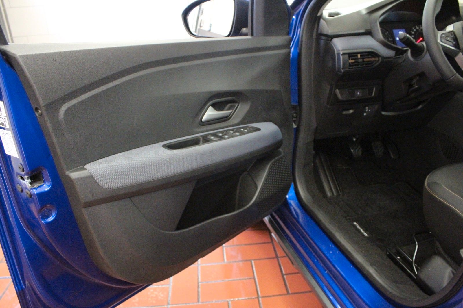 Fahrzeugabbildung Dacia Sandero Stepway TCe 110 Expression*Winterp.*MY26