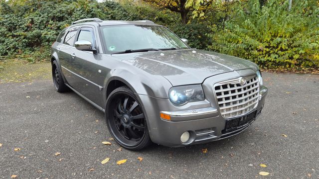 Chrysler 300C Touring 3.0 CRD Autom. -